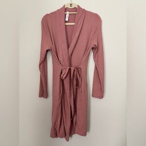 Athleta Dusty Rose Long Sleeve Robe - Size M - A small snag on the left side.